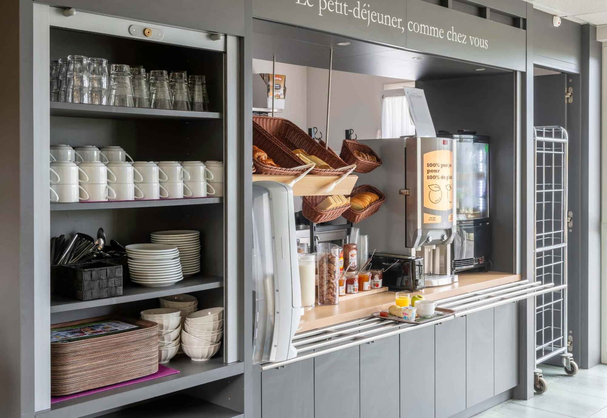 B&B Hotel Beauvais Allonne  ภายนอก รูปภาพ