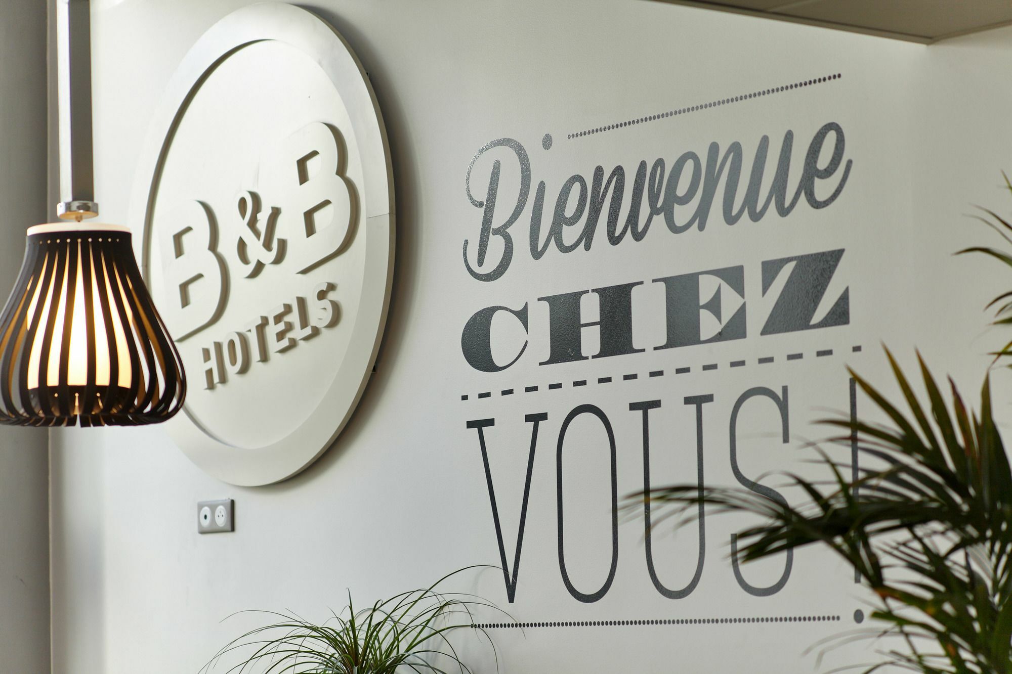 B&B Hotel Beauvais Allonne  ภายนอก รูปภาพ