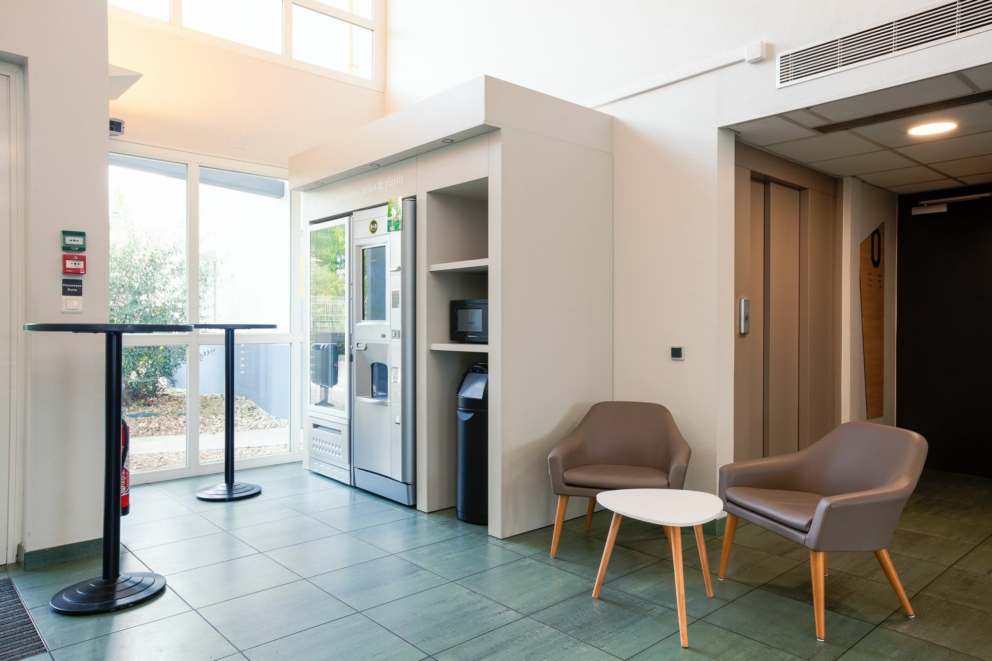 B&B Hotel Beauvais Allonne  ภายนอก รูปภาพ