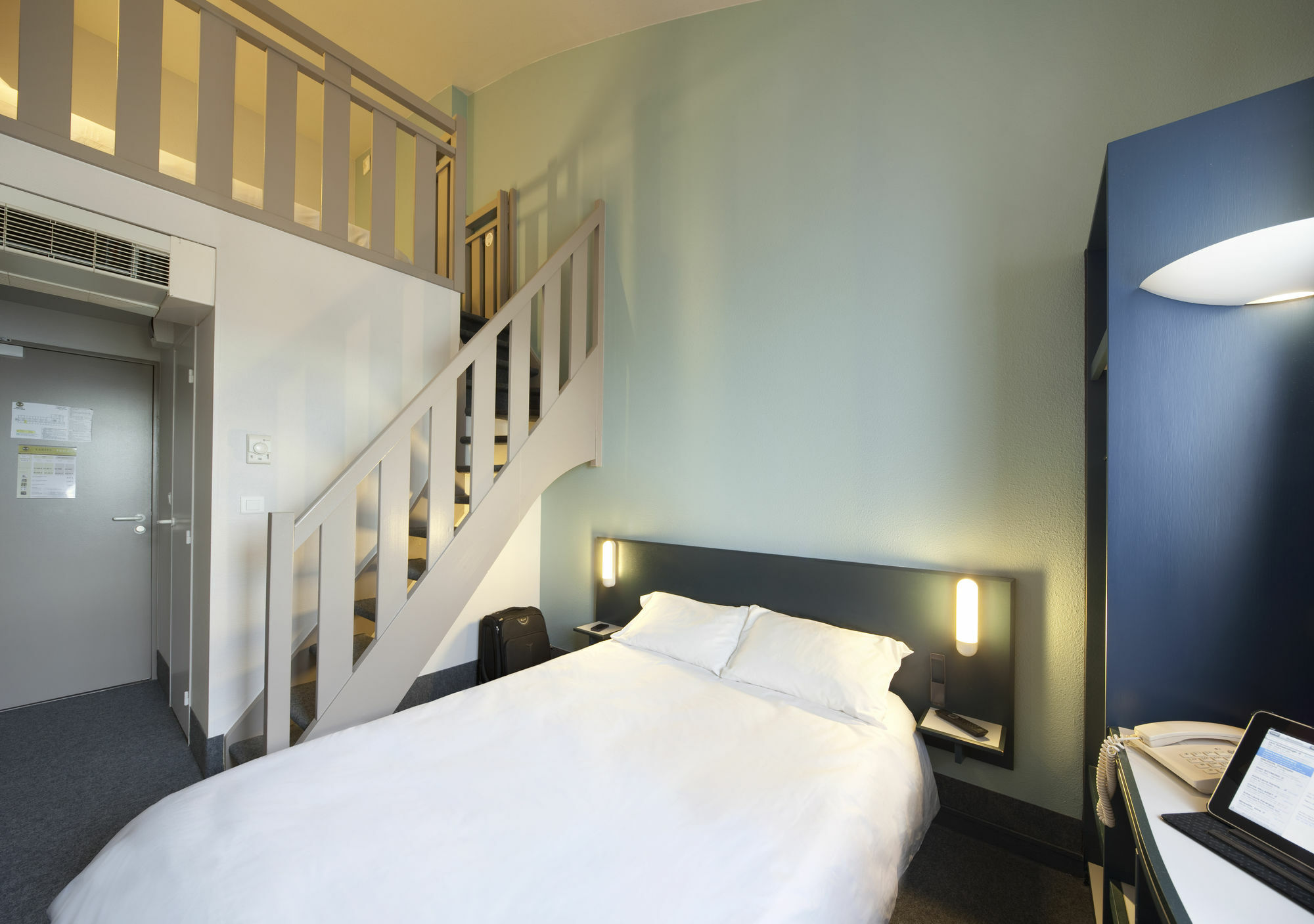 B&B Hotel Beauvais Allonne  ภายนอก รูปภาพ