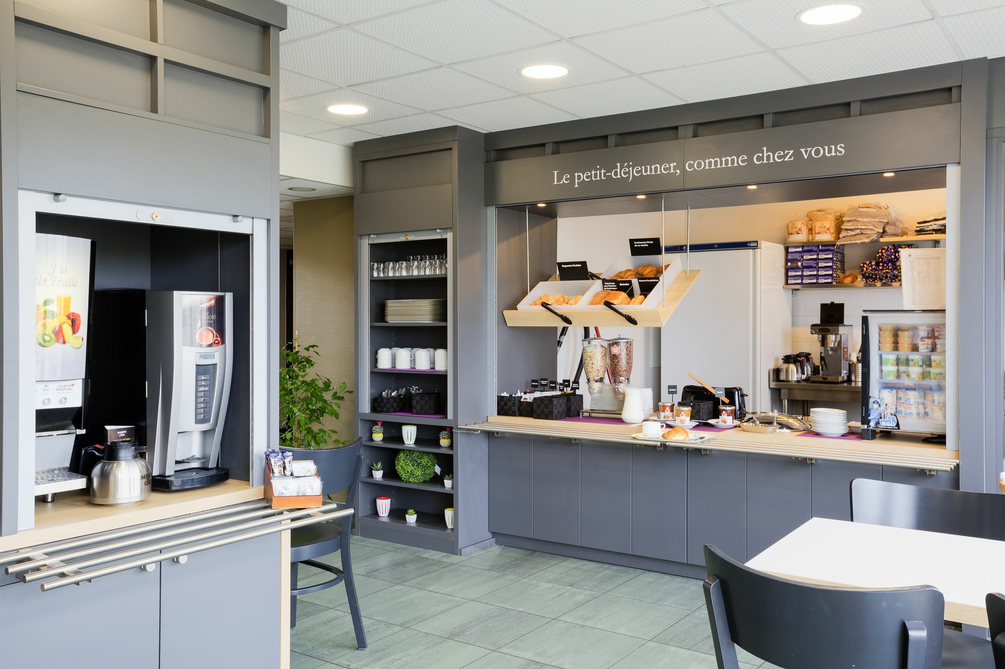 B&B Hotel Beauvais Allonne  ภายนอก รูปภาพ